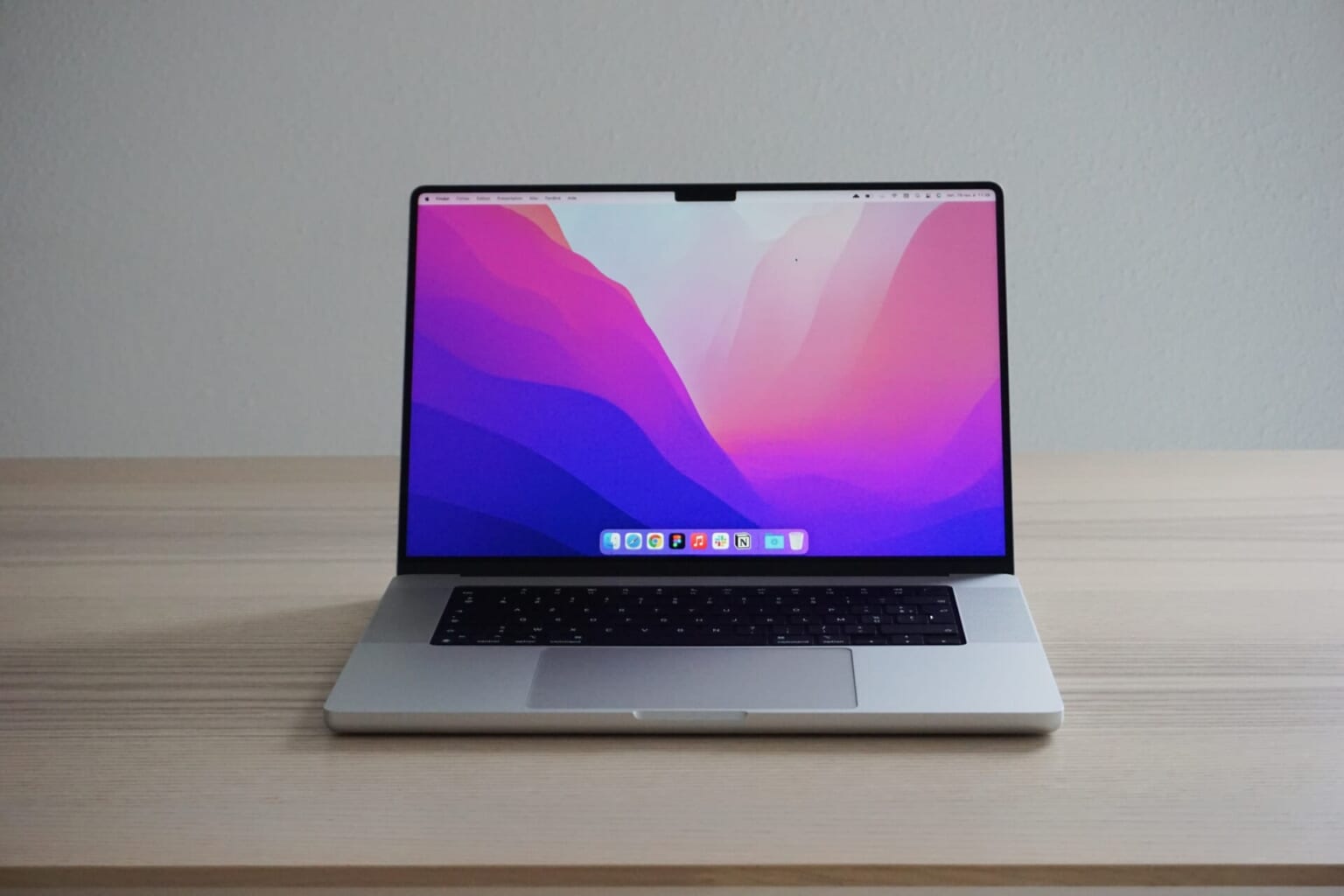 【2021】MacBook Pro 14・16インチはどっちが流行り？